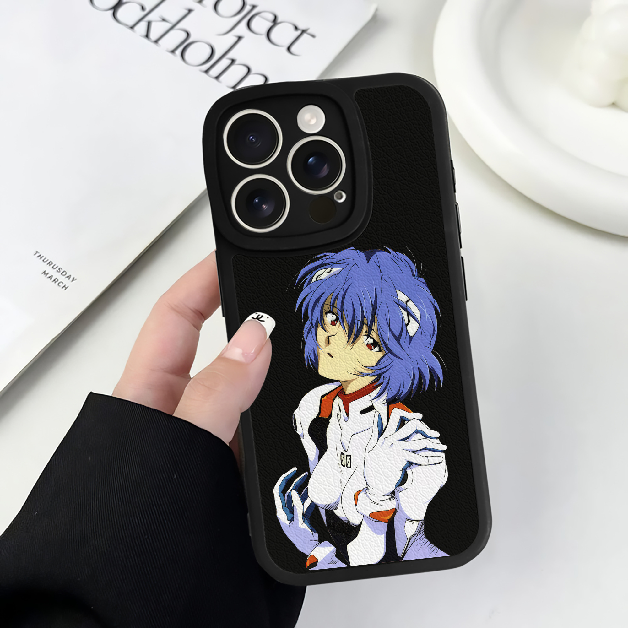（画像用） EVA 新世紀エヴァンゲリオン 【iPhone 16シリーズ対応】シリコンスマホケース（レザー調） 材質：シリコン